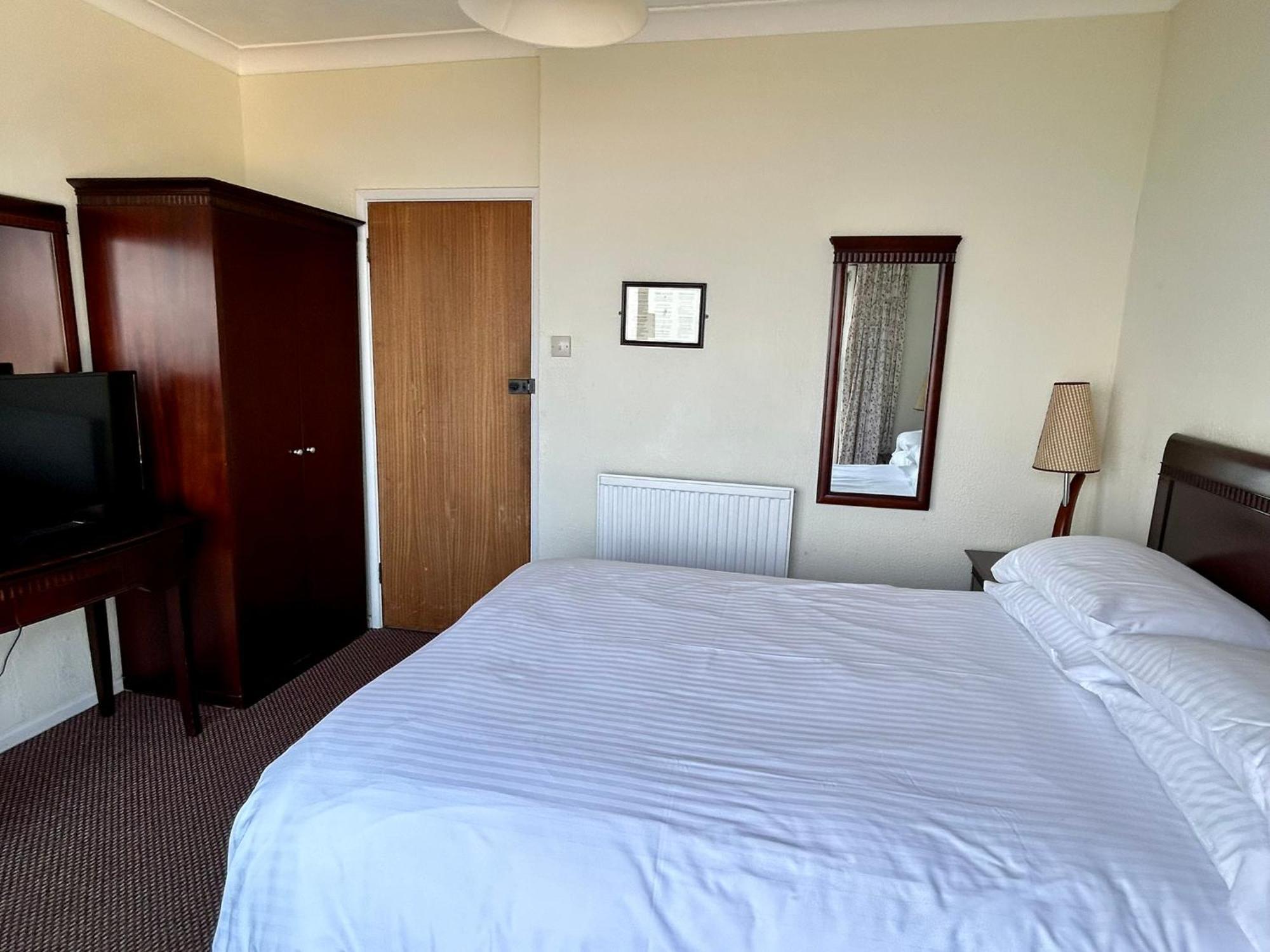 Bay View - Seafront, Sandown - Free Car Ferry For Bookings Of 3 Or More Nights, Subject To Availability 客房 照片