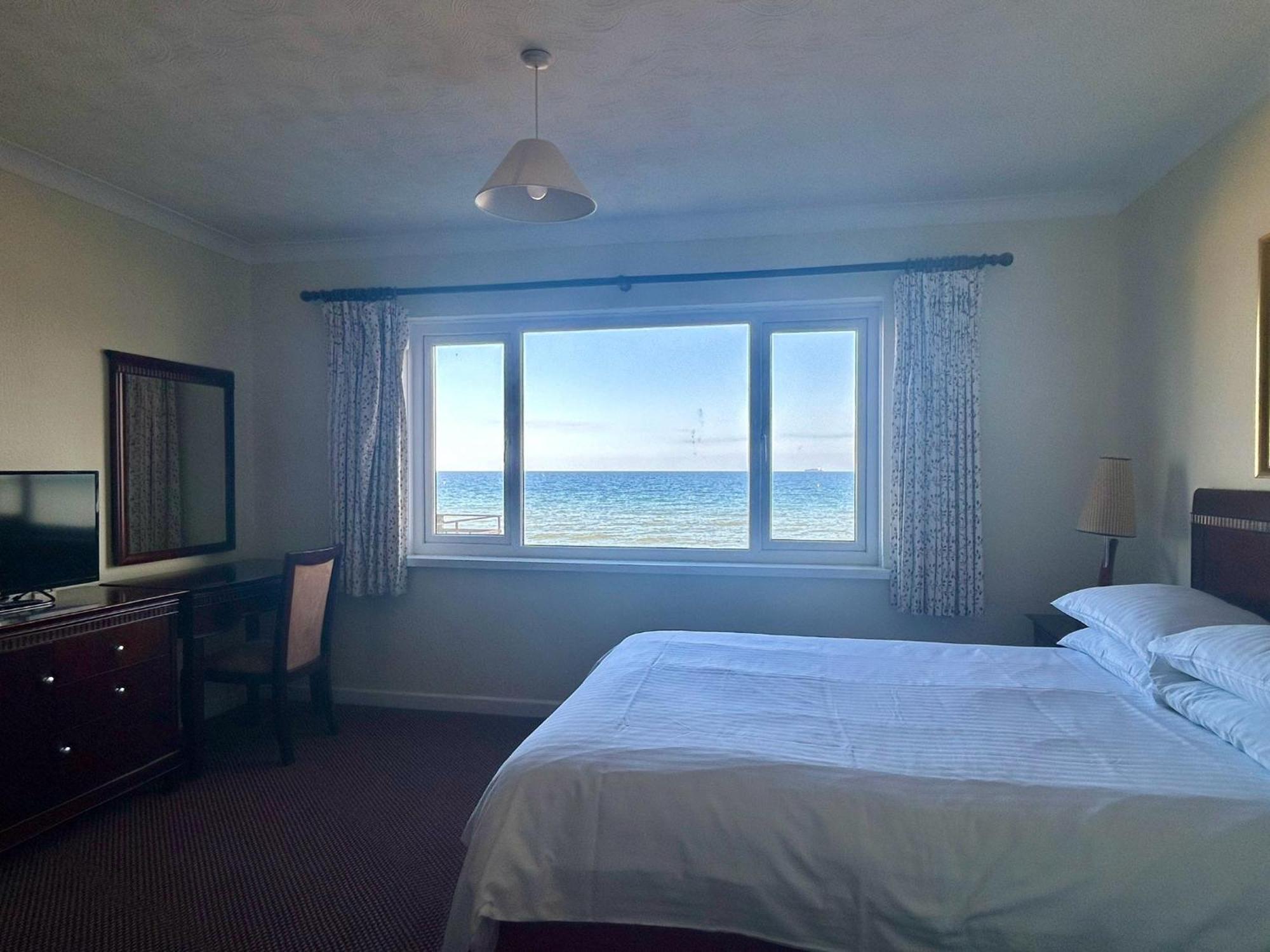 Bay View - Seafront, Sandown - Free Car Ferry For Bookings Of 3 Or More Nights, Subject To Availability 外观 照片